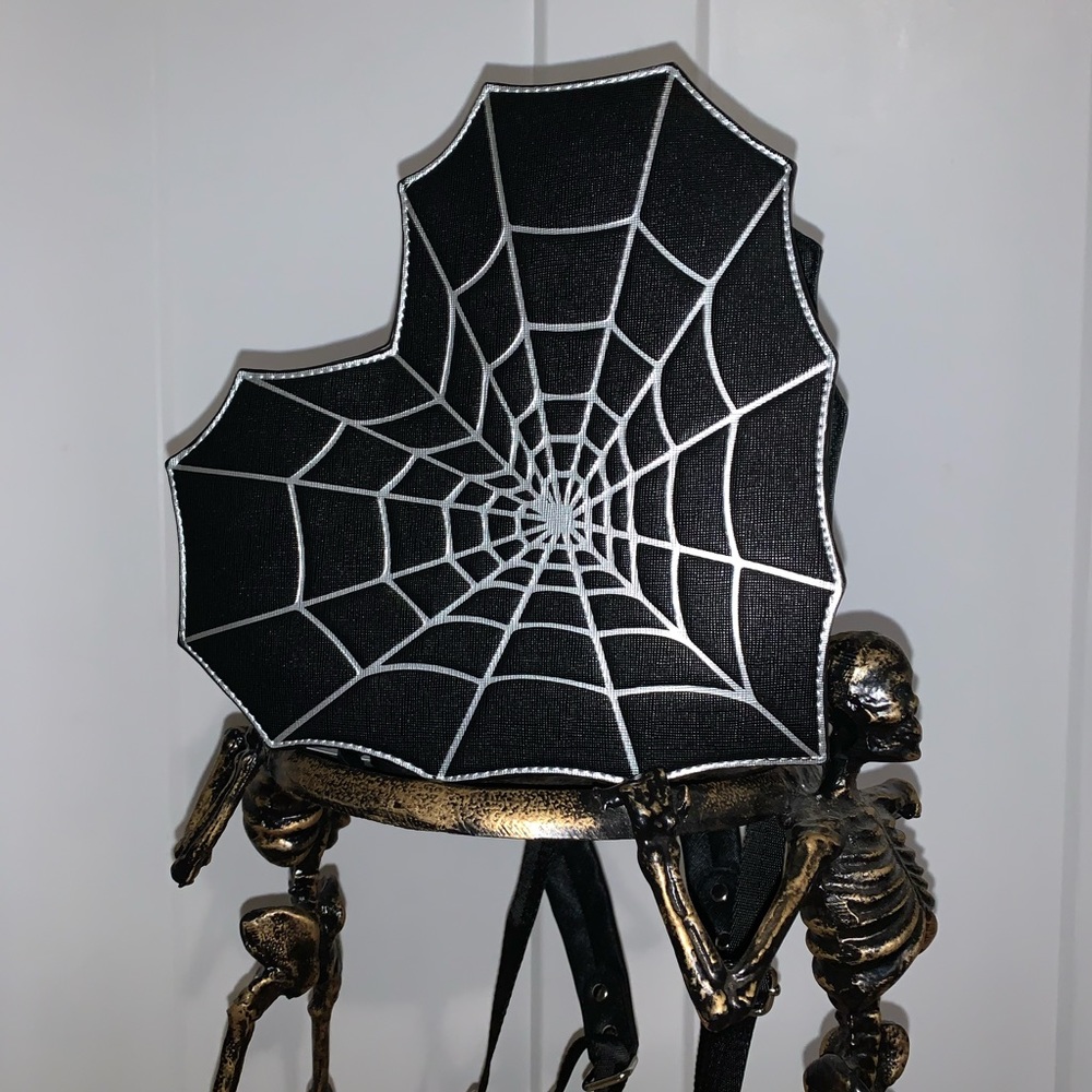 Heart Shape Spider Web Halloween Purse